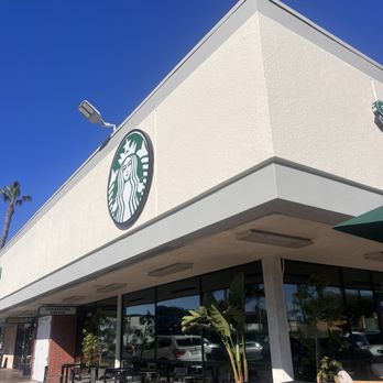 Starbucks - Coffee & Tea Near Me - Long Beach, California
