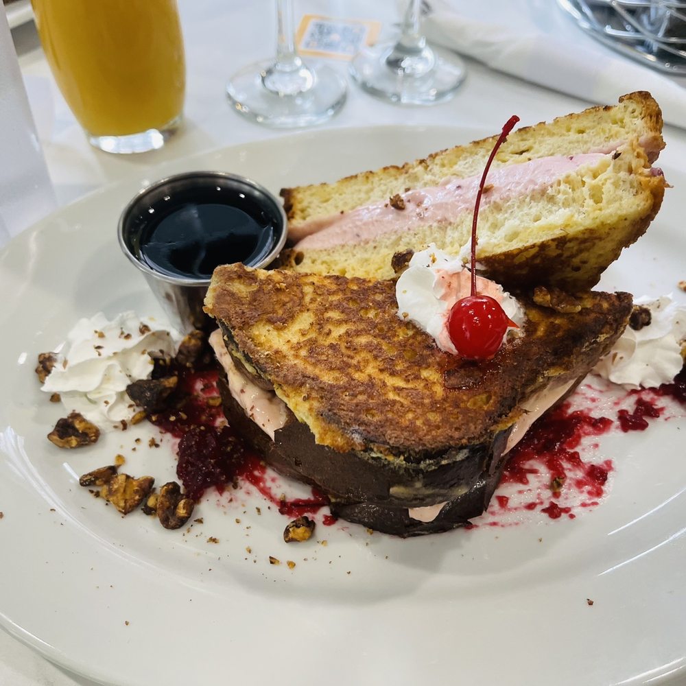 Morning Squeeze - Stuffed French Toast - Breakfast & Brunch Near Me - Phoenix, Arizona Morning Squeeze - Stuffed French Toast - Breakfast & Brunch Near Me - Phoenix, Arizona