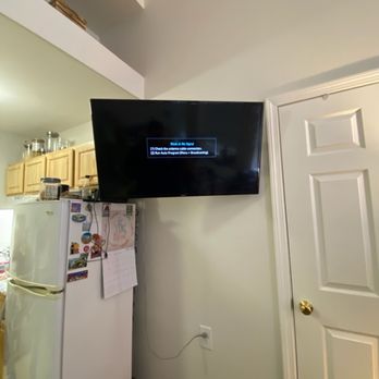 Supreme Technology - TV wall mount - TV Mounting Near Me