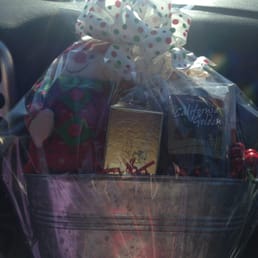 ^____^ the elf guy was a must!