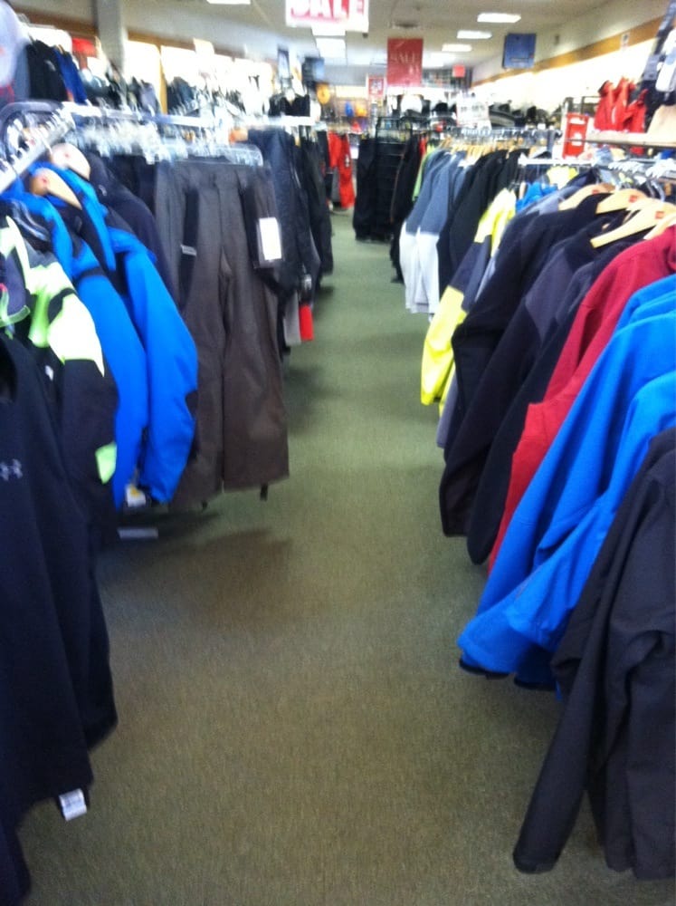 ROTARY SKI & SNOWBOARD SHOP Updated August 2024 19 Reviews 300