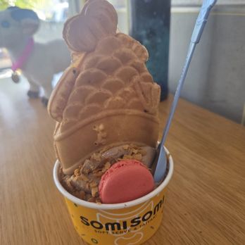 Somisomi - Soft serve upside down, chocolate with a strawberry macaron. - Ice Cream & Frozen Yogurt Near Me - San Diego, California Somisomi - Soft serve upside down, chocolate with a strawberry macaron. - Ice Cream & Frozen Yogurt Near Me - San Diego, California