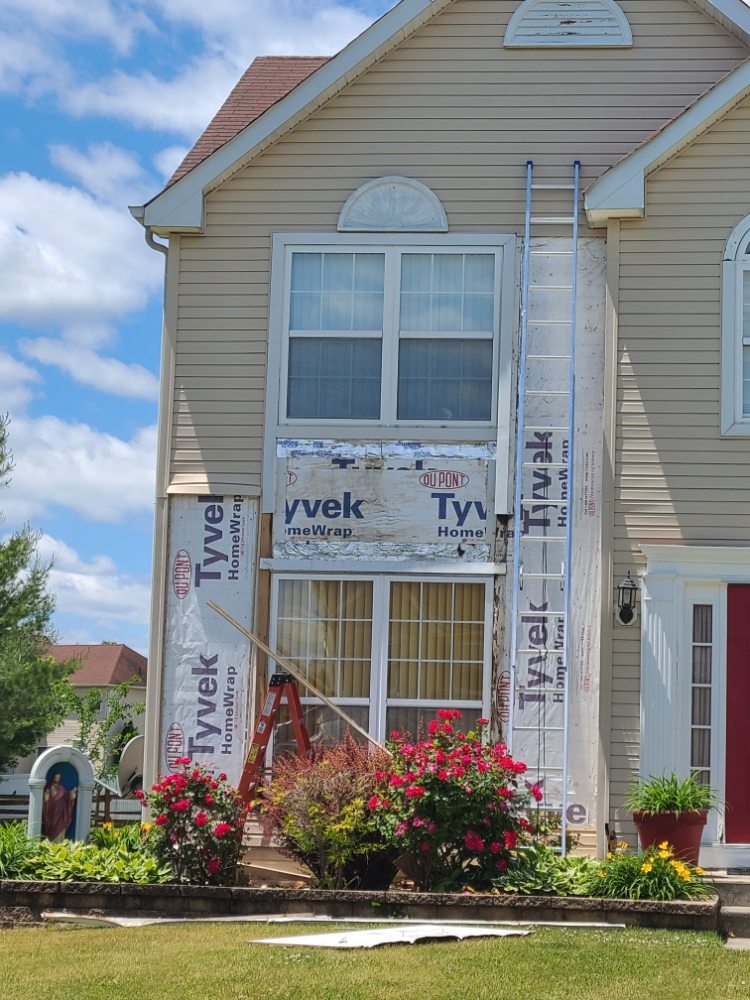 Slide of TRI-STATE RENOVATION & HANDYMAN