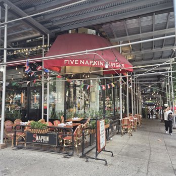 5 Napkin Burger - Front corner of restaurant - Burgers Near Me - New York, New York