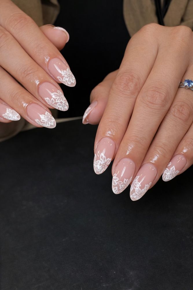 Salt & Sea Nail Room Logo