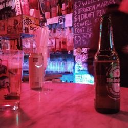 Clockwork Bar - Buena música, agradable, se puede hablar