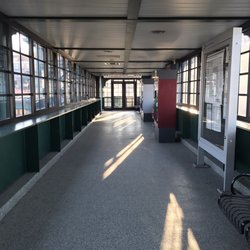 Metro North Hastings-On-Hudson - Inside