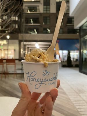 Honeysuckle Gelato Fenton by null