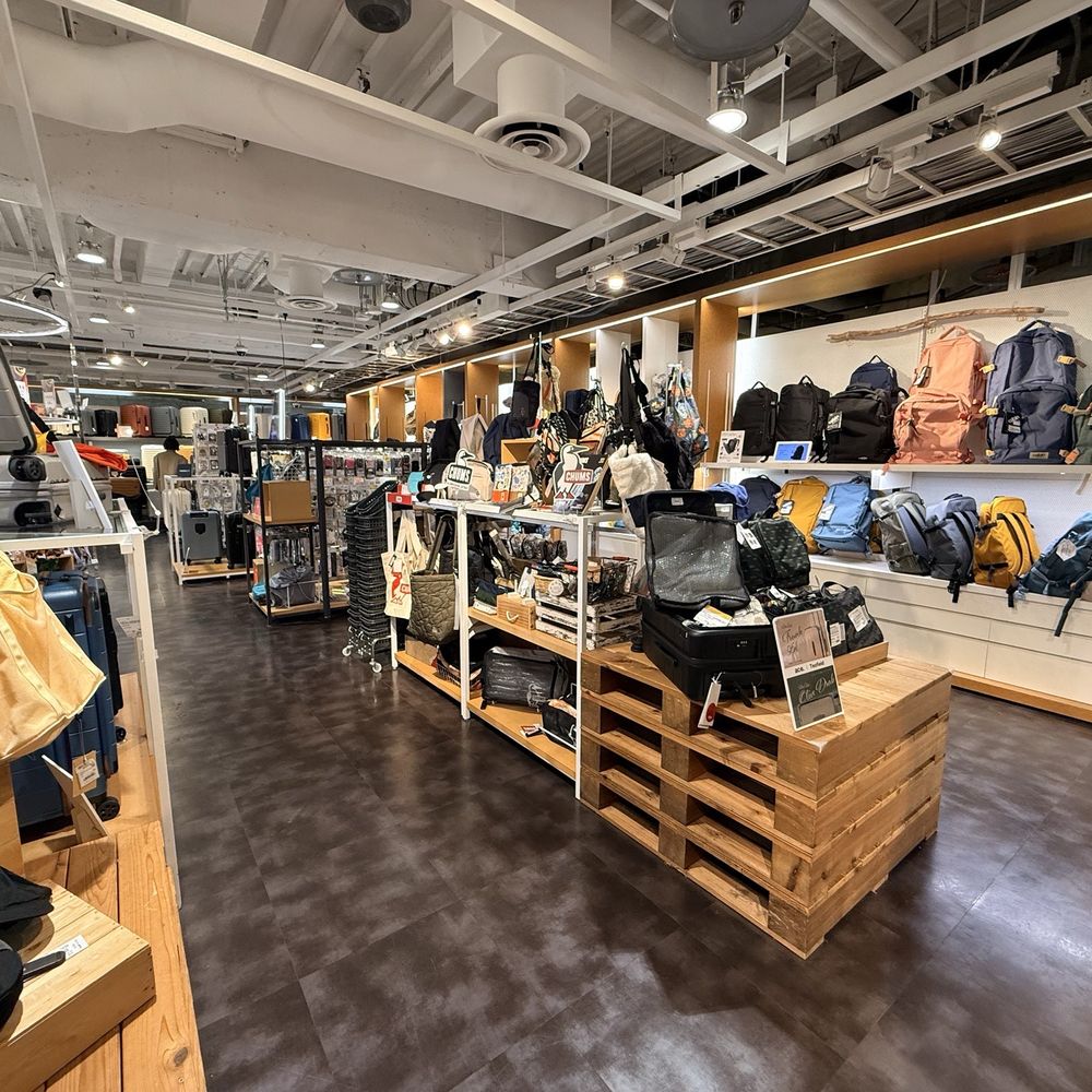 THE BEST 10 SOUVENIR SHOPS near AKASAKA STATION, MINATO, 東京都