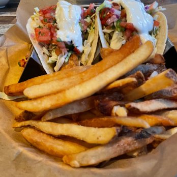 Dogtooth Bar & Grill - Cabo Tacos - American Near Me - Wildwood, New Jersey