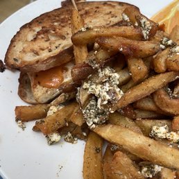 Tofu Reuben with heavenly fries Tofu Reuben with heavenly fries