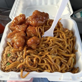 CHINA WOK - Updated January 2026 - 11 Photos & 11 Reviews - 2002