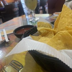 Los Bravos Mexica Restaurant