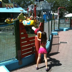 Fiabilandia - Shooting a water cannon at the Captain Nemo ride passengers!