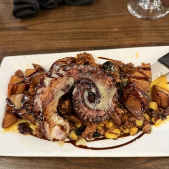 Tap and Vine Quail Hollow - Octopus - New American Near Me - Charlotte, North Carolina Tap and Vine Quail Hollow - Octopus - New American Near Me - Charlotte, North Carolina