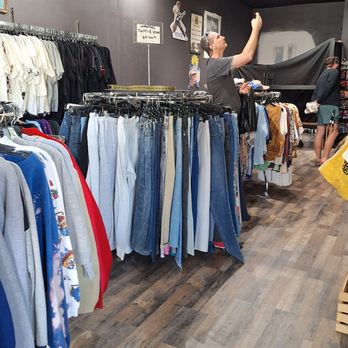 Diversion - Used, Vintage & Consignment Near Me - Sanford, Florida Diversion - Used, Vintage & Consignment Near Me - Sanford, Florida