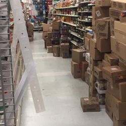 Dollar Tree - Earthquake in Utah? No, it's just the Dollar Tree in Bountiful.
