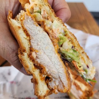 bb.q Chicken El Cajon - Spicy Fried Chicken Sandwich - Chicken Shop Near Me - San Diego, California bb.q Chicken El Cajon - Spicy Fried Chicken Sandwich - Chicken Shop Near Me - San Diego, California