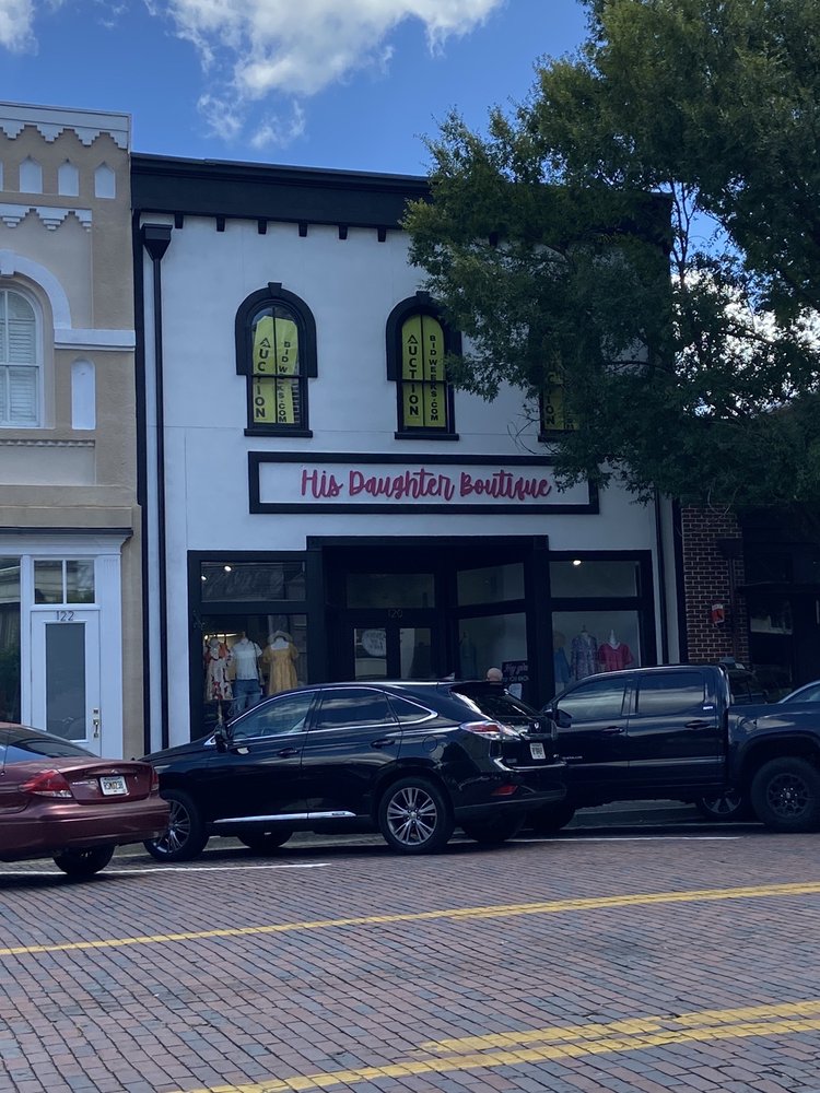 HIS DAUGHTER BOUTIQUE Updated September 2024 120A N Broad St