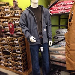 The Pet Club - Pet Club offers clothing from brands like Carhartt and Wrangler. Boots by Ariat and Justin for a great price!