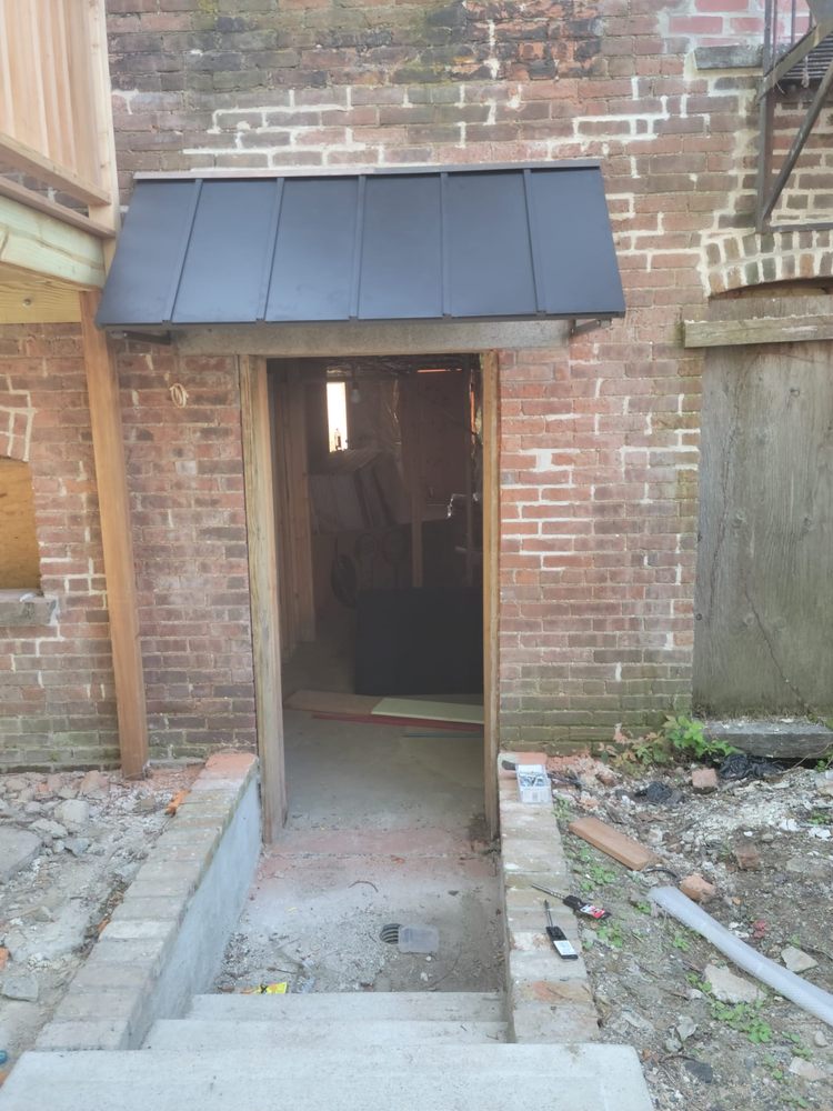 Slide of Acacia Remodeling