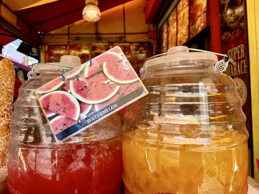 Santee Alley by null