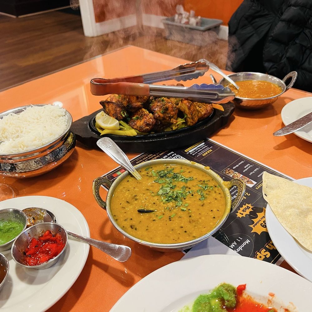 Dal Tadka & Chicken Tikka