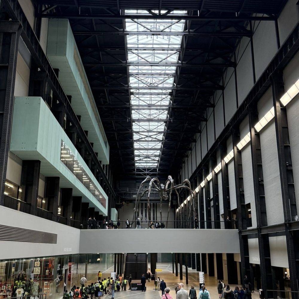 Tate Modern - Main entrance - Art Museums Near Me - London, XGL Tate Modern - Main entrance - Art Museums Near Me - London, XGL