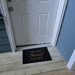 Fed Ex Ground - THIS IS MY DOOR where the PACKAGE never showed up at!!!!