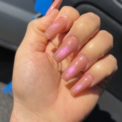Gisele's Salon - Pink cat eye nails