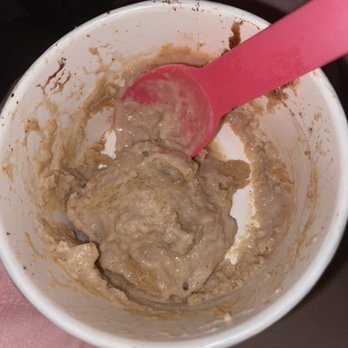 Crush Cookie Bar - Gummy bottom - Ice Cream & Frozen Yogurt Near Me - Englewood, New Jersey Crush Cookie Bar - Gummy bottom - Ice Cream & Frozen Yogurt Near Me - Englewood, New Jersey