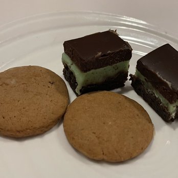 Mirabelle At Beaver Creek Restaurant - Graham cracker cookies with chocolate and crème de menthe filling. - Belgian Near Me - Avon, Colorado Mirabelle At Beaver Creek Restaurant - Graham cracker cookies with chocolate and crème de menthe filling. - Belgian Near Me - Avon, Colorado