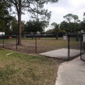 Freedom Lake Dog Park - Large dog park - Playgrounds Near Me - Pinellas Park, Florida Freedom Lake Dog Park - Large dog park - Playgrounds Near Me - Pinellas Park, Florida