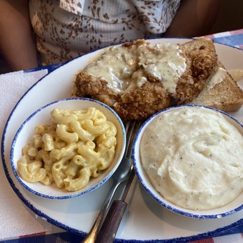 Mia's Table - Chicken fried chicken, mashed potatoes, Mac and cheese - American Near Me - Houston, Texas Mia's Table - Chicken fried chicken, mashed potatoes, Mac and cheese - American Near Me - Houston, Texas