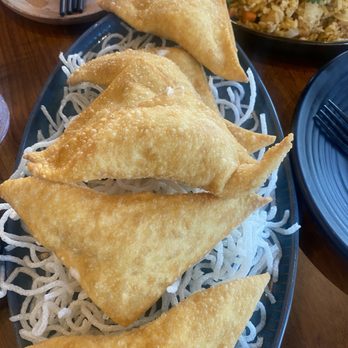 Bun Mee - Bun Tea - Cream cheese wontons - Vietnamese Near Me - Shakopee, Minnesota Bun Mee - Bun Tea - Cream cheese wontons - Vietnamese Near Me - Shakopee, Minnesota