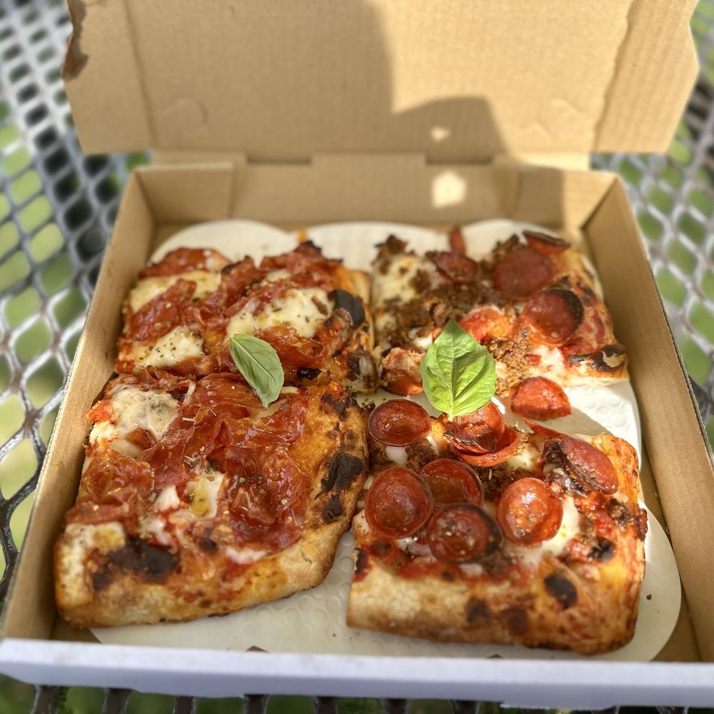 Fire Fresh Pizza - The Bee Sting & Meat Your Maker. YUM!! - Pizza Near Me - San Dimas, California Fire Fresh Pizza - The Bee Sting & Meat Your Maker. YUM!! - Pizza Near Me - San Dimas, California
