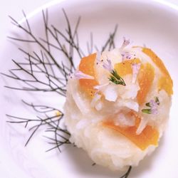 Taberu - Coconut lemongrass mango melt aways.