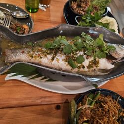 Pla Neung Manow/ Branzino
