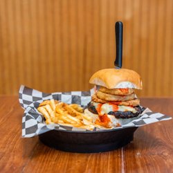 O'Quigley's Seafood Steamer & Oyster Sports Bar