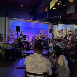 Nalu's South Shore Grill - Live music
