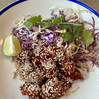 Københavns Lufthavn - Spicy chicken salad - Airports Near Me - Kastrup, 84 Københavns Lufthavn - Spicy chicken salad - Airports Near Me - Kastrup, 84
