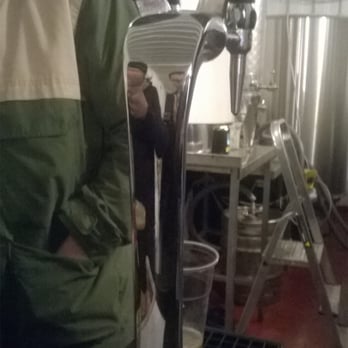 40FT Brewery - Lovely shiny tap filled with goodness! - Bars Near Me - London, XGL