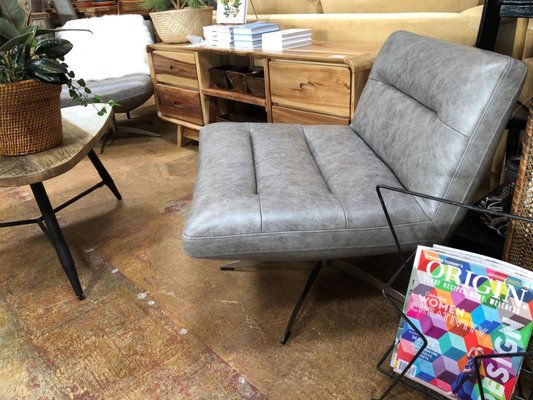 Redo Consign Redesign 1523 Commercial Way Santa Cruz Ca