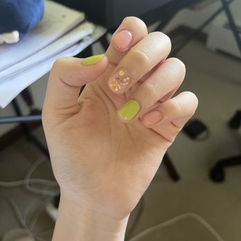 Mosaic Nails And Spa - Nail Salons Near Me - Springfield, Missouri