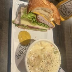 Murphy's PubHouse - Half sandwich and soup