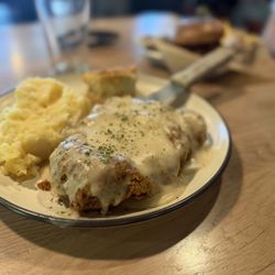 Hooper's - Chicken fried steak