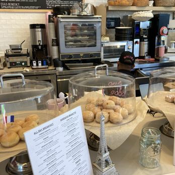 Le Cafe Plage - Coffee & Tea Near Me - Santa Monica, California Le Cafe Plage - Coffee & Tea Near Me - Santa Monica, California