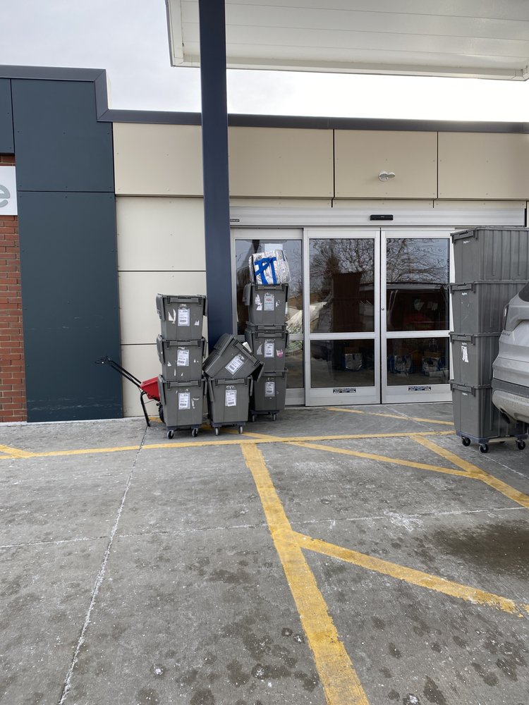 HYVEE CEDAR RAPIDS Updated October 2024 20 Reviews 20 Wilson