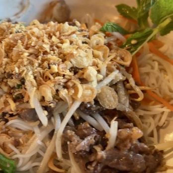 Love Pho Cafe - Vermicelli with lemongrass beef - Vietnamese Near Me - Thousand Oaks, California