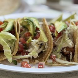 La Perla Cocina Mexicana 3 - Fish tacos
